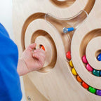 Afbeeelding van het spel Wandspel Kogeldwarrelen, speciaal geselecteerd  voor ouderen met dementie.