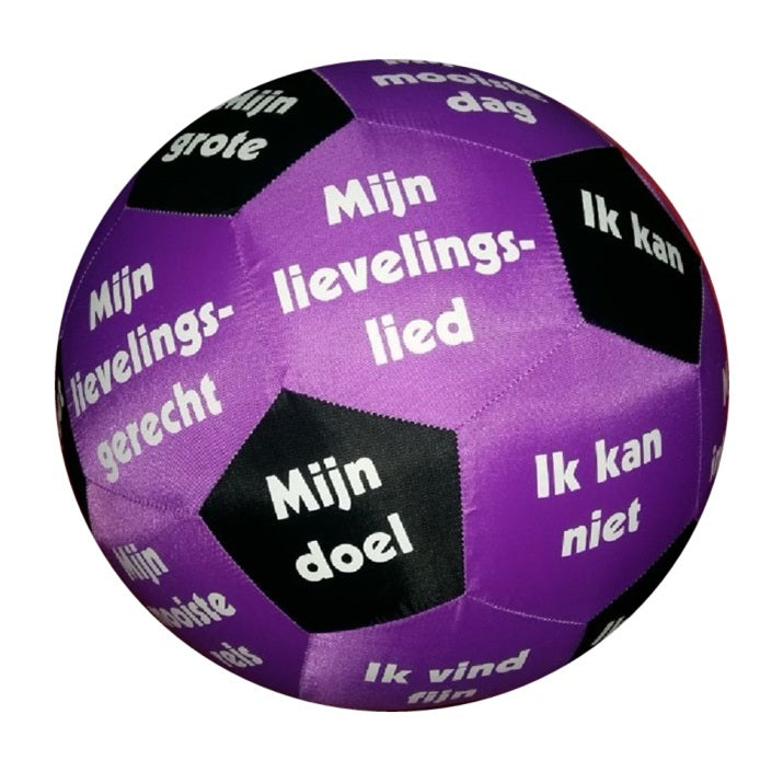 Afbeeelding van het spel Gespreksbal SpelPlus I - paars, speciaal geselecteerd  voor ouderen met dementie.