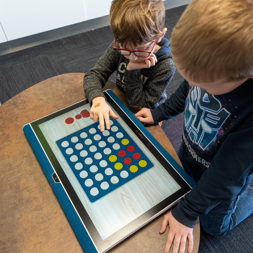 Afbeeelding van het spel HappyTab - De Reuze Tablet, speciaal geselecteerd  voor ouderen met dementie.